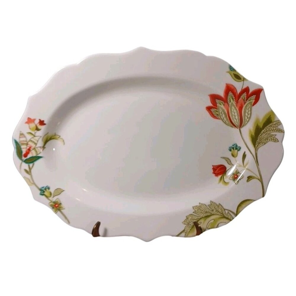 222 Fifth Bella Donna Large 14 X 10 Scalloped Serving Oval Platter - Picture 2 of 4